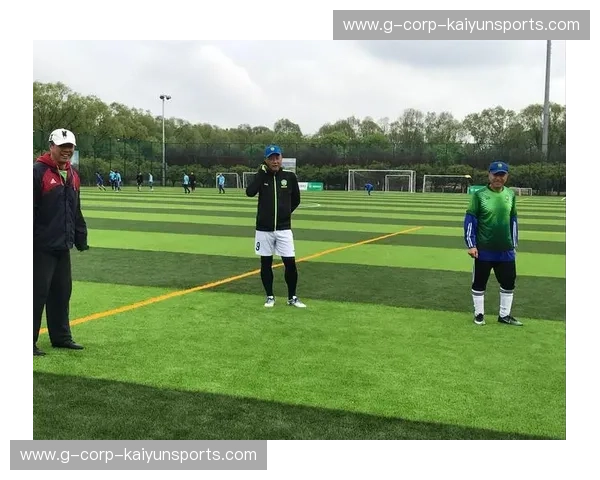 蓝色风暴的深度博弈：当“友谊赛”不再只是友谊